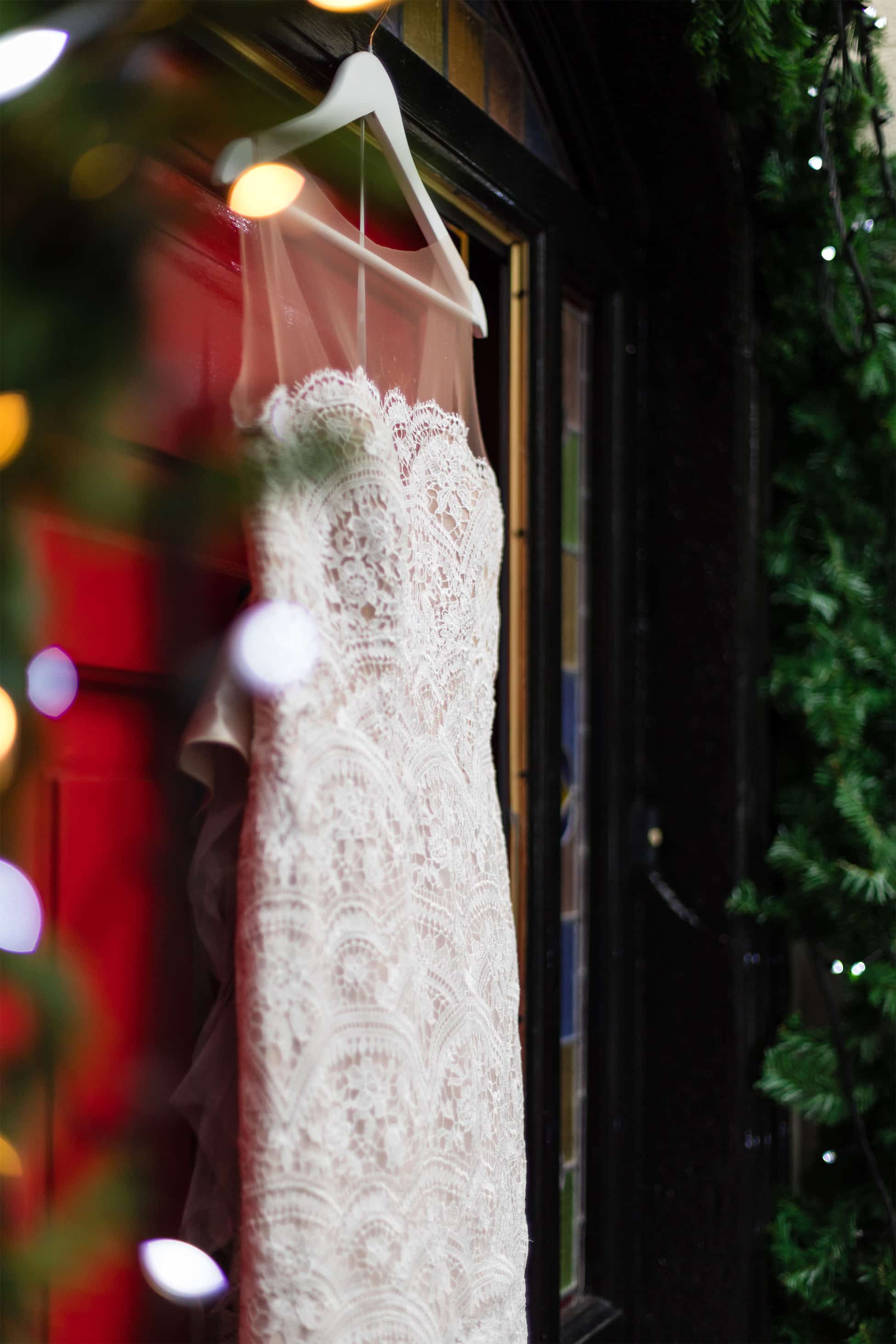 vintage style lace wedding dress