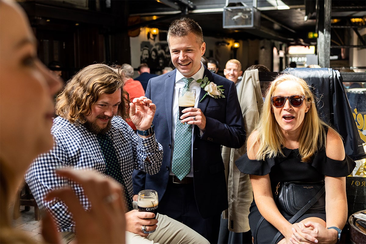 o donoghues pub dublin city wedding photos